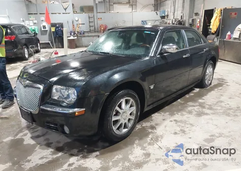 2007 Chrysler 300C из США, поврежденный, VIN 2C3LK63H77H691825